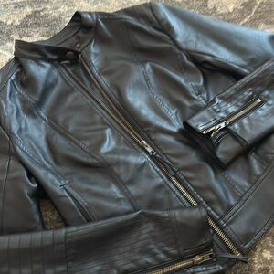 Lulu’s black leather coat size S